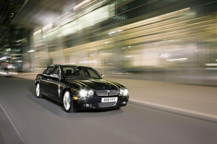  Jaguar XJ Portfolio 2009 года  (фото 14 из 29)